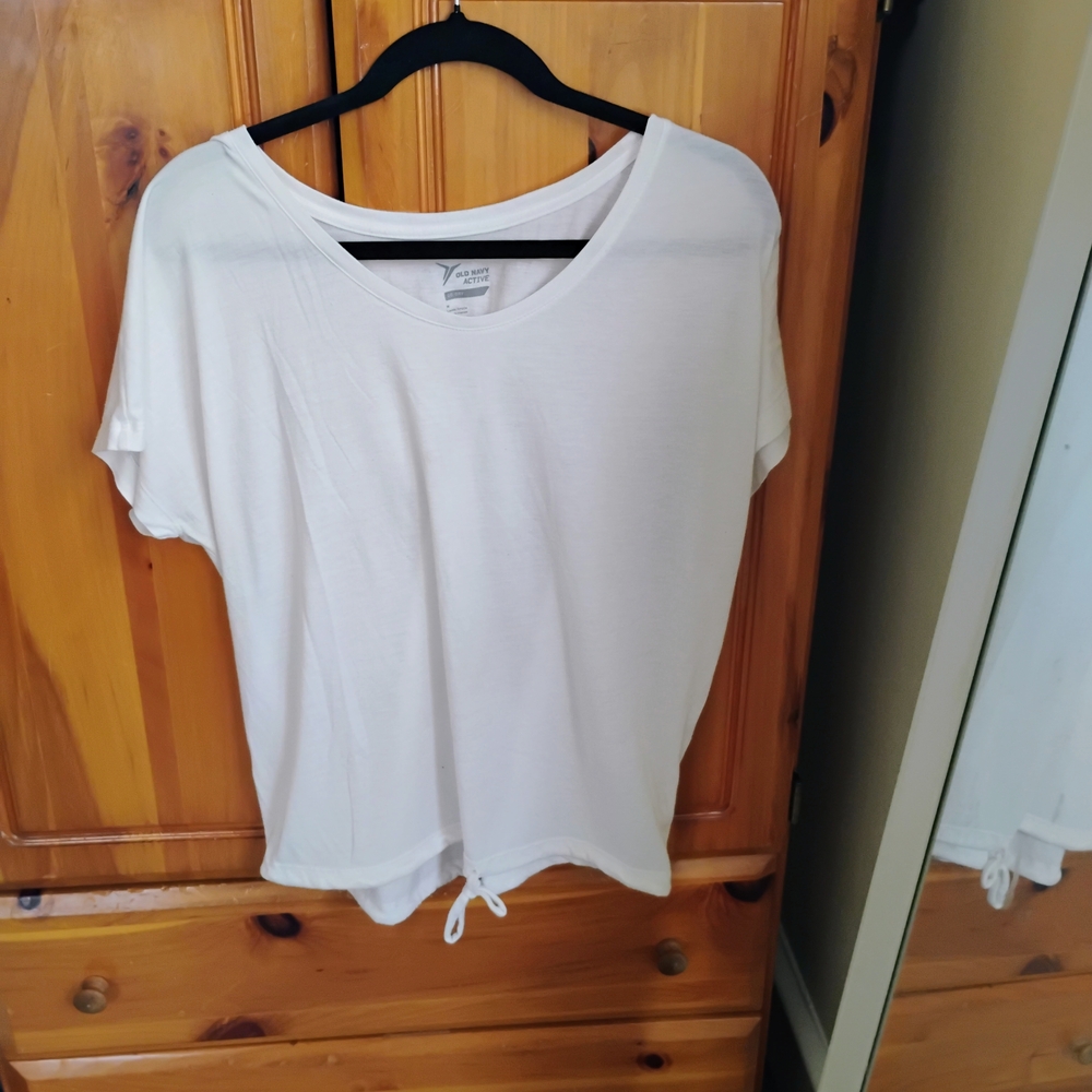 Old Navy White Short Sleeve Drawstring Hem Tee